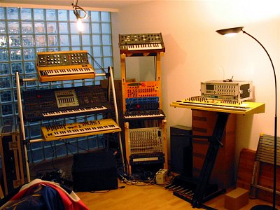 Qwave Studio winter 2004/2005